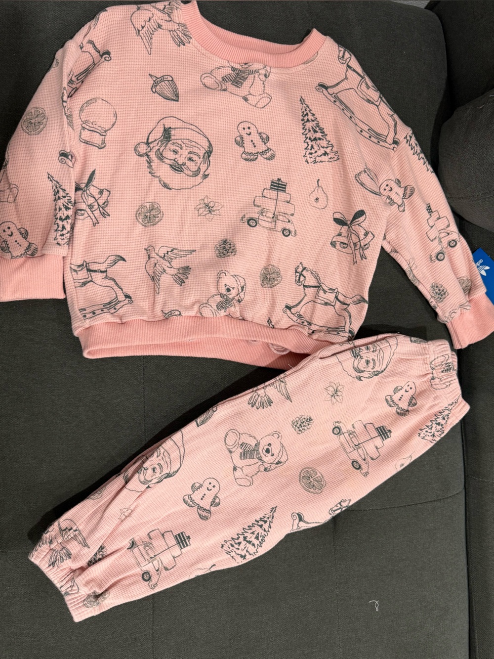 Mondays and meadows Girls' Pink Holiday Print Set